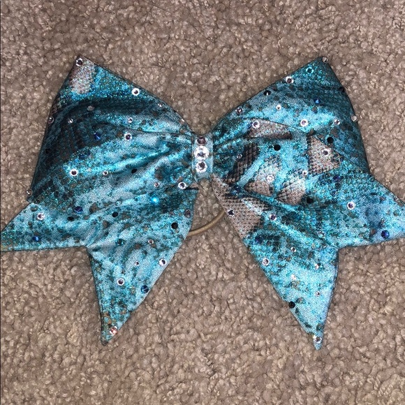 Light blue lizard skin design cheer bow - Picture 1 of 1